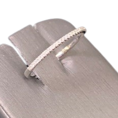 14K White Gold Diamond Wedding Band