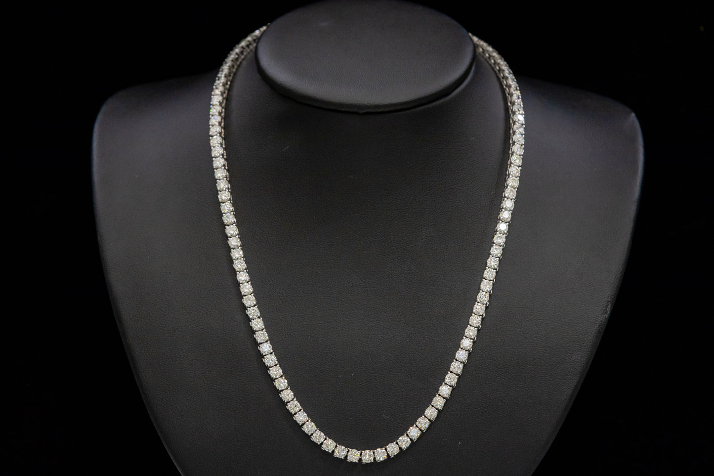 S.KASHI 14k White Gold Diamond Line Necklace