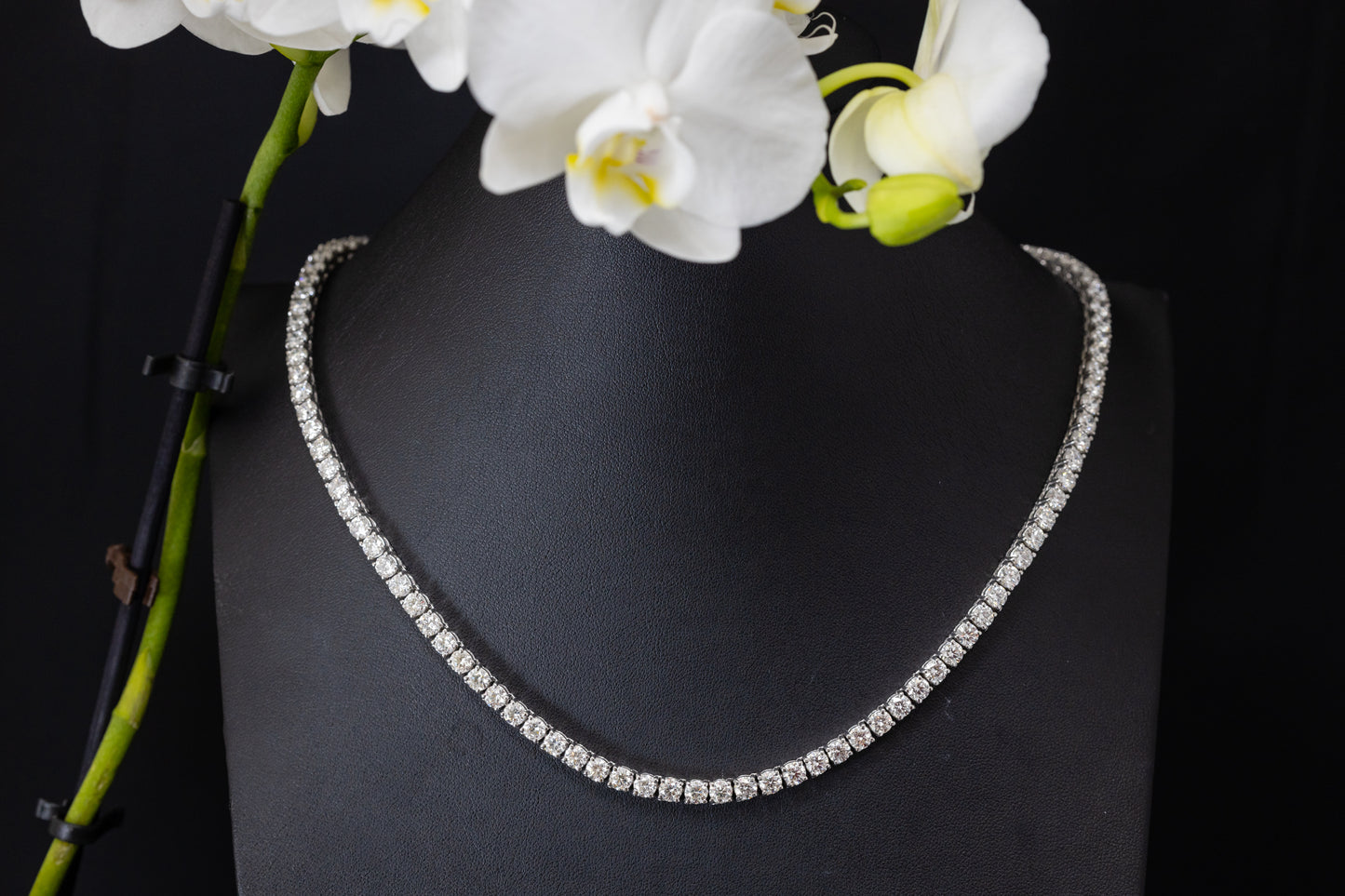 S.KASHI 14k White Gold Diamond Line Necklace