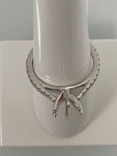 14KW Solitaire & Channel Set Diamond Semi-Set Bridal Ring Set