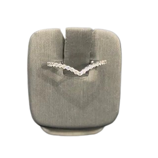14K White Gold Diamond Chevron Band
