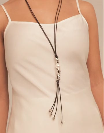 BOND Long Necklace in Silver/ Leather