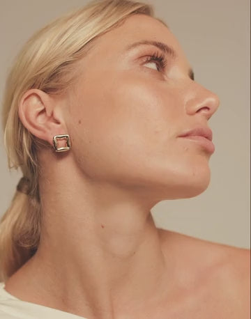 Load and play video in Gallery viewer, FEMME FATALE Earrings in Gold