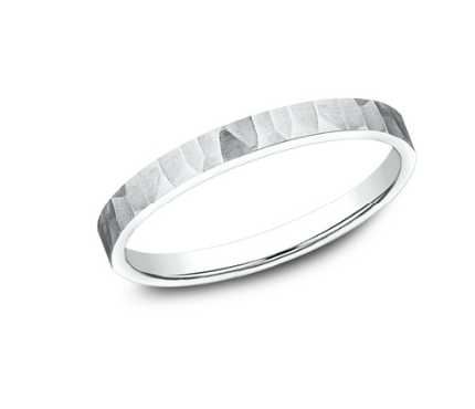 2mm ARTIST 14KW Gold Band with Hammered Finish