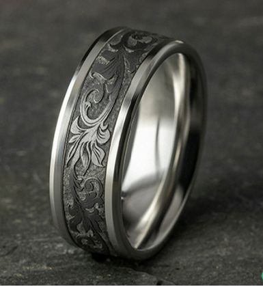 8mm ROYAL Vintage Script Band in 14KW/Tantalum