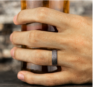 7.5mm ALDRIN 14KW & Grey Tantalum Band with Moon Rock Center