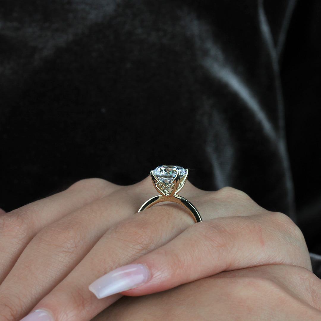 14k White Gold Solitaire Mounting with Diamond Chevron Basket