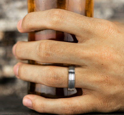 6mm WASHINGTON Tungsten Band in Contrasting Finishes