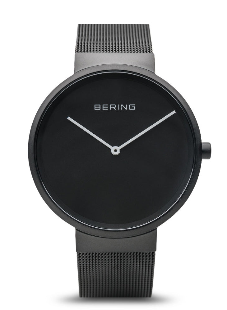 Unisex Classic Watch with Milanese Band in Solid Black