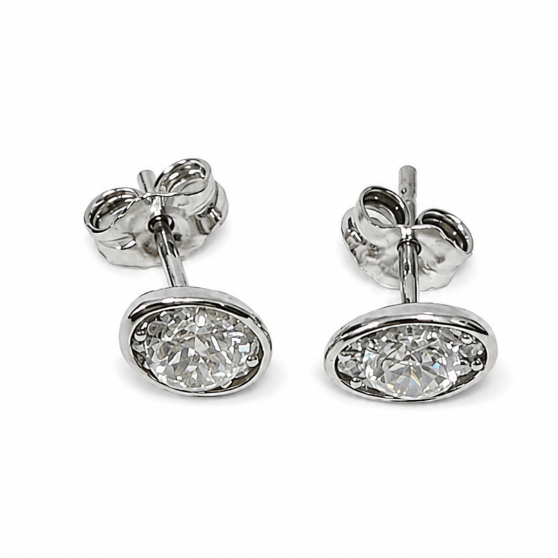 Round Cut Diamond Oval Stud Earrings