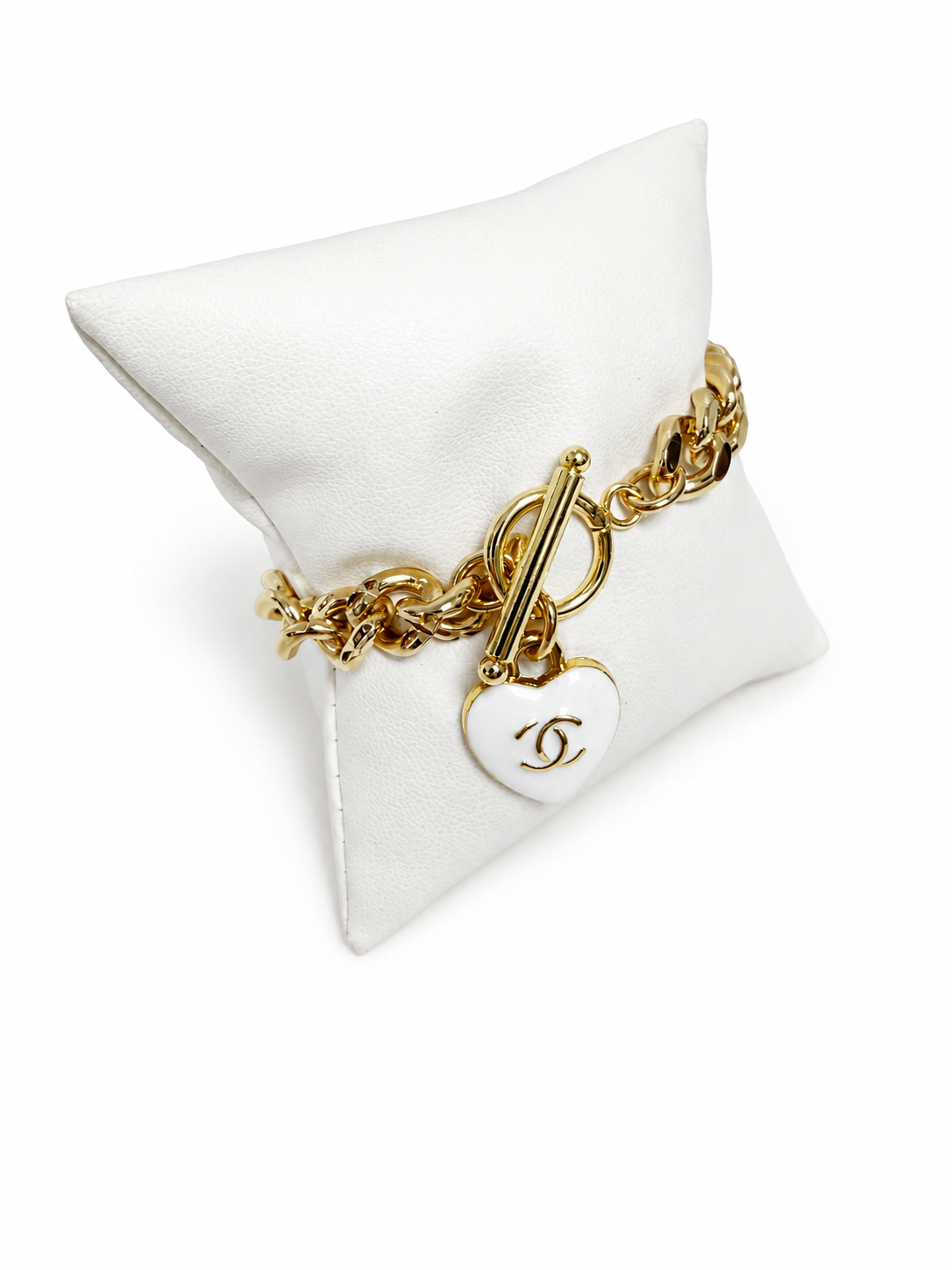 Cuban Chain Bracelet with Chanel Logo Heart Charm in Gold/White