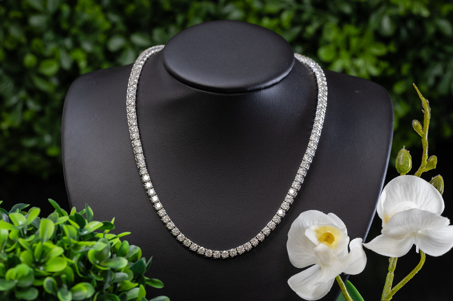 Load image into Gallery viewer, S.KASHI 14k White Gold Diamond Necklace
