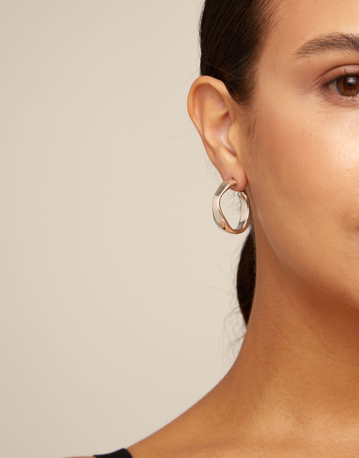 Open Your Mind Earrings in Silver