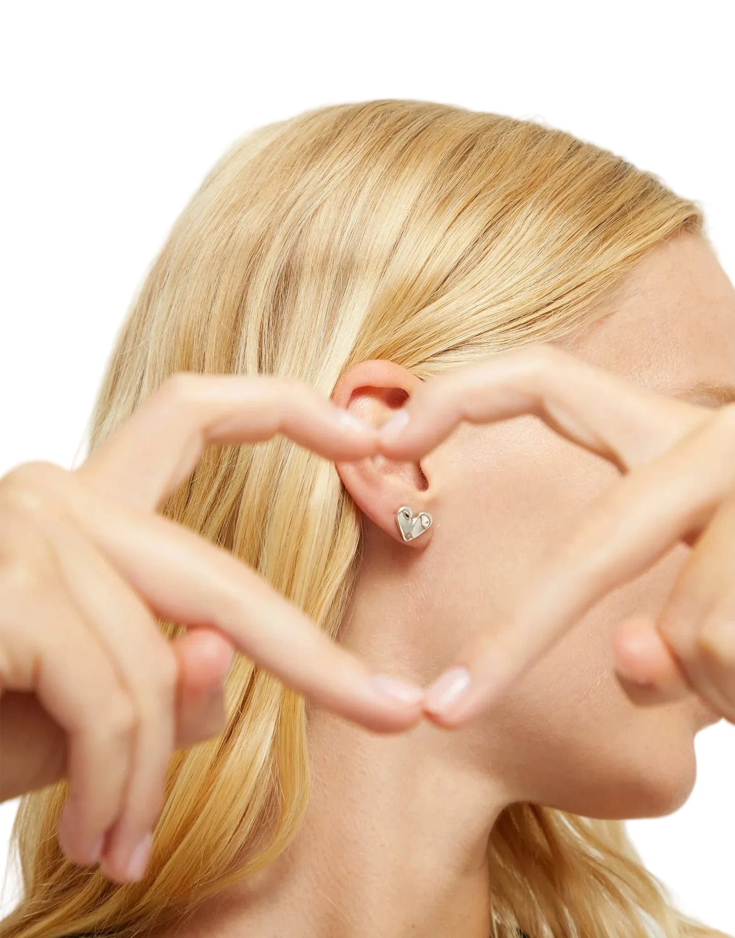 Beat Heart Stud Earrings