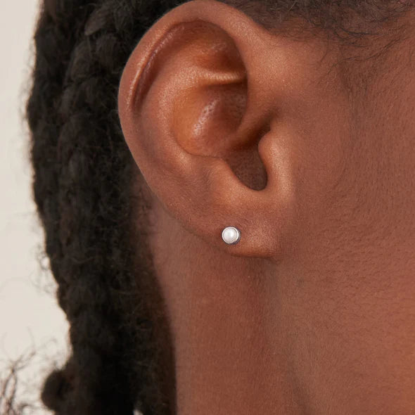Pearl Cabochon Stud Earrings in Silver