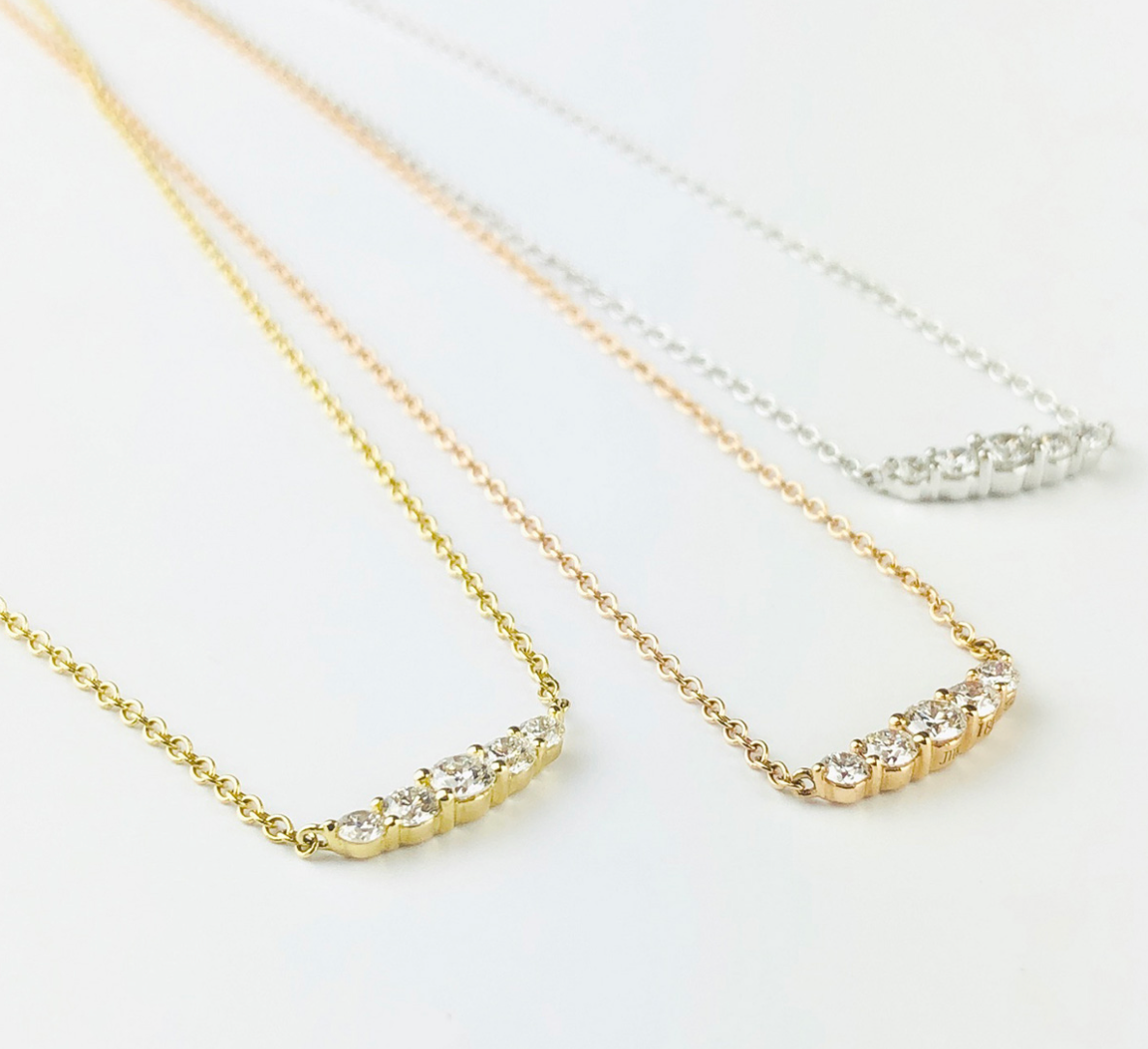 5 Stone Diamond Curved Line Necklace in 14KY