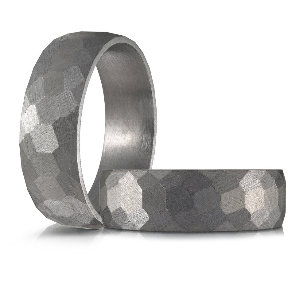 7mm Grey Hexagonal Hammered Tantalum Band