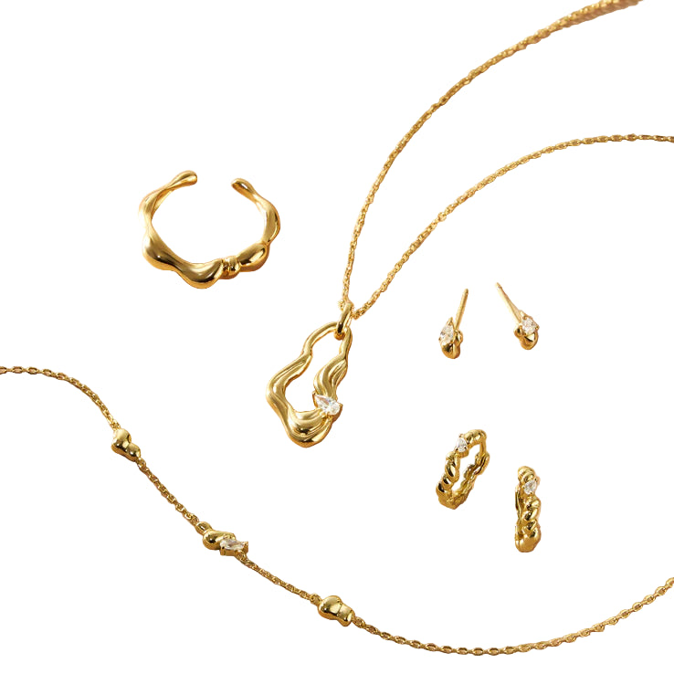 Twisted Wave Drop Pendant Necklace in Gold