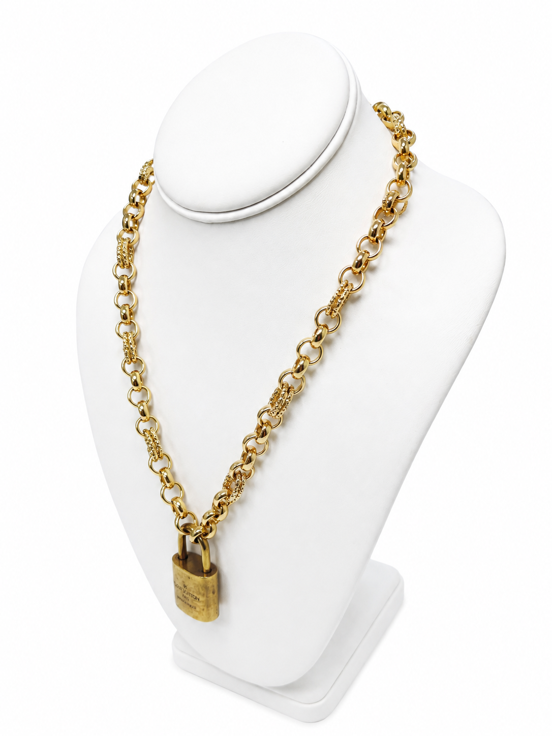 Link Necklace with Louis Vuitton Padlock and Key in Gold