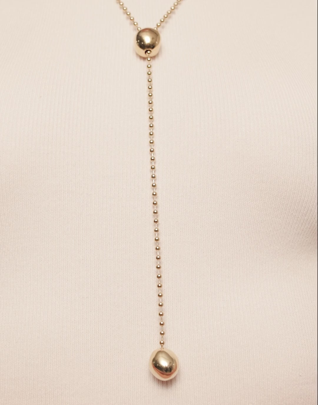 Load and play video in Gallery viewer, Lonely Planet Necklace
