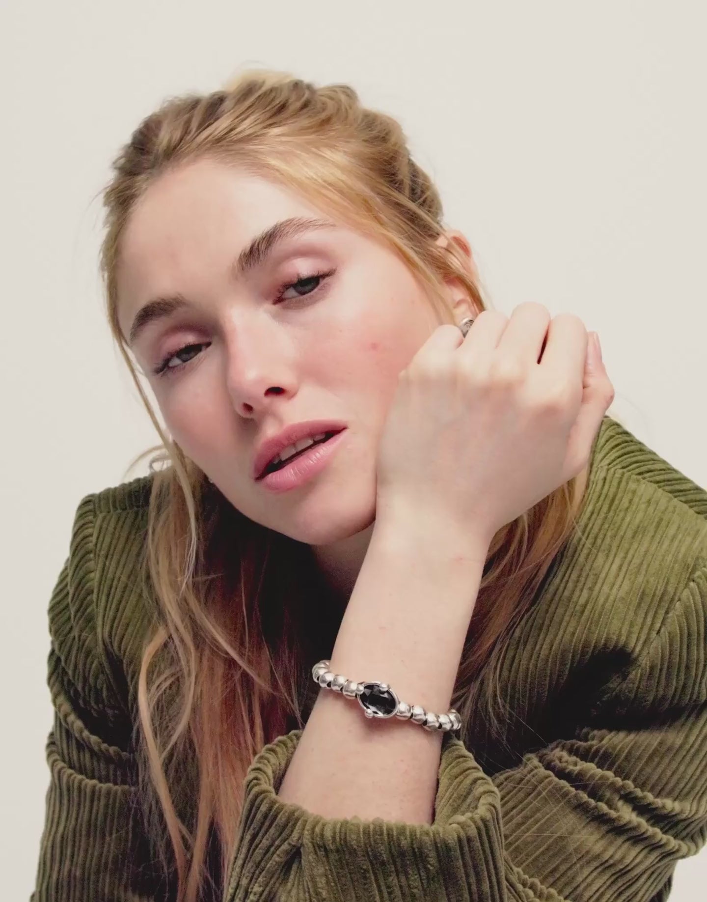 Load and play video in Gallery viewer, Be Dazzling Bracelet in Silver
