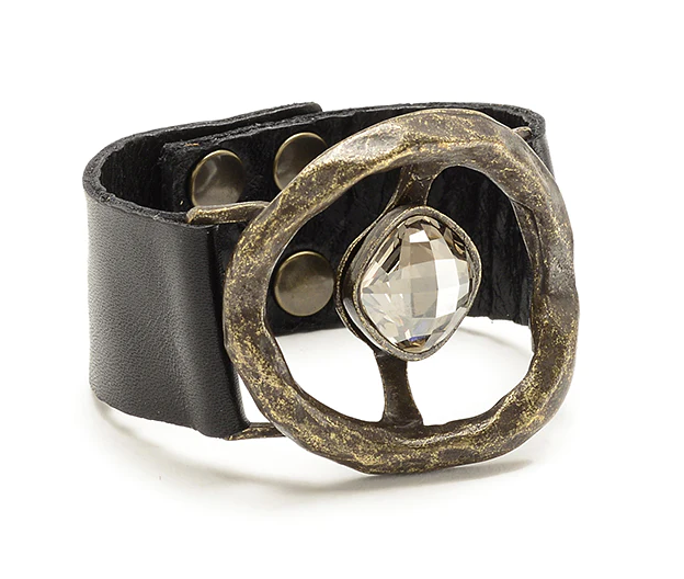 Circle with Single Cushion Cut Black Diamond Crystal Leather Bracelet