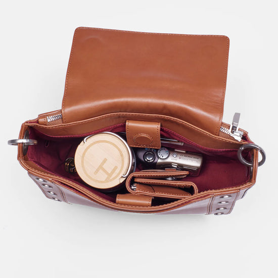 KAYCE Saddle Crossbody Bag in Caffe' Tan/ Silver